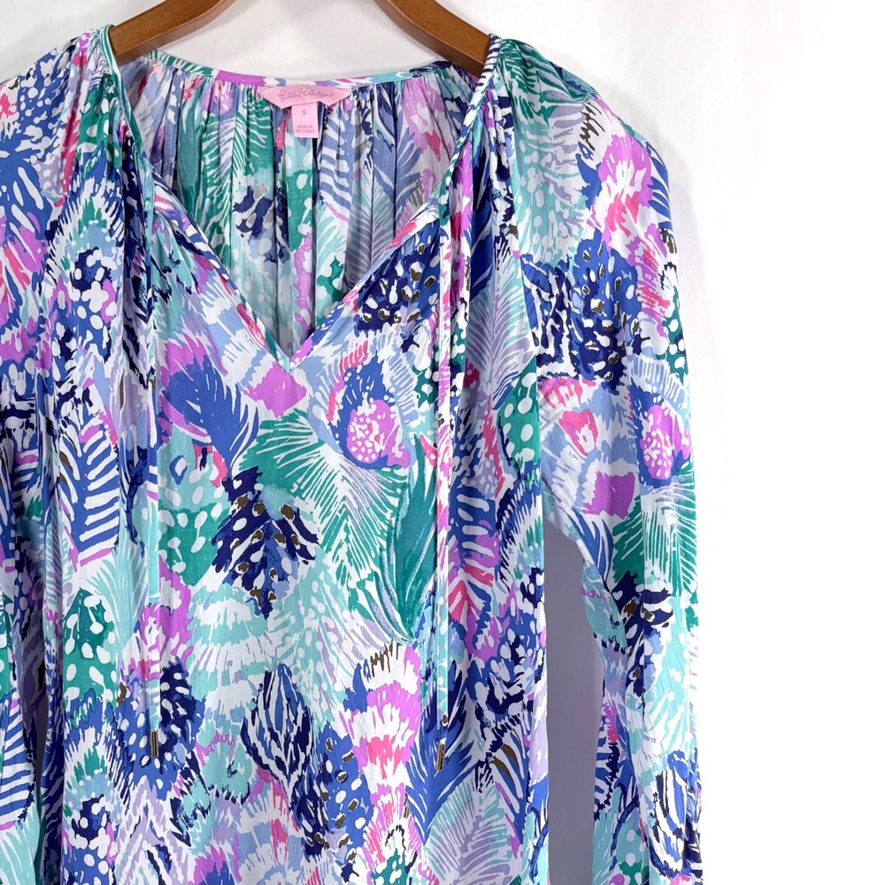 Lilly Pulitzer Willa Quill Out Top Tropical Palm Print Tie Neck Rayon Blouse S